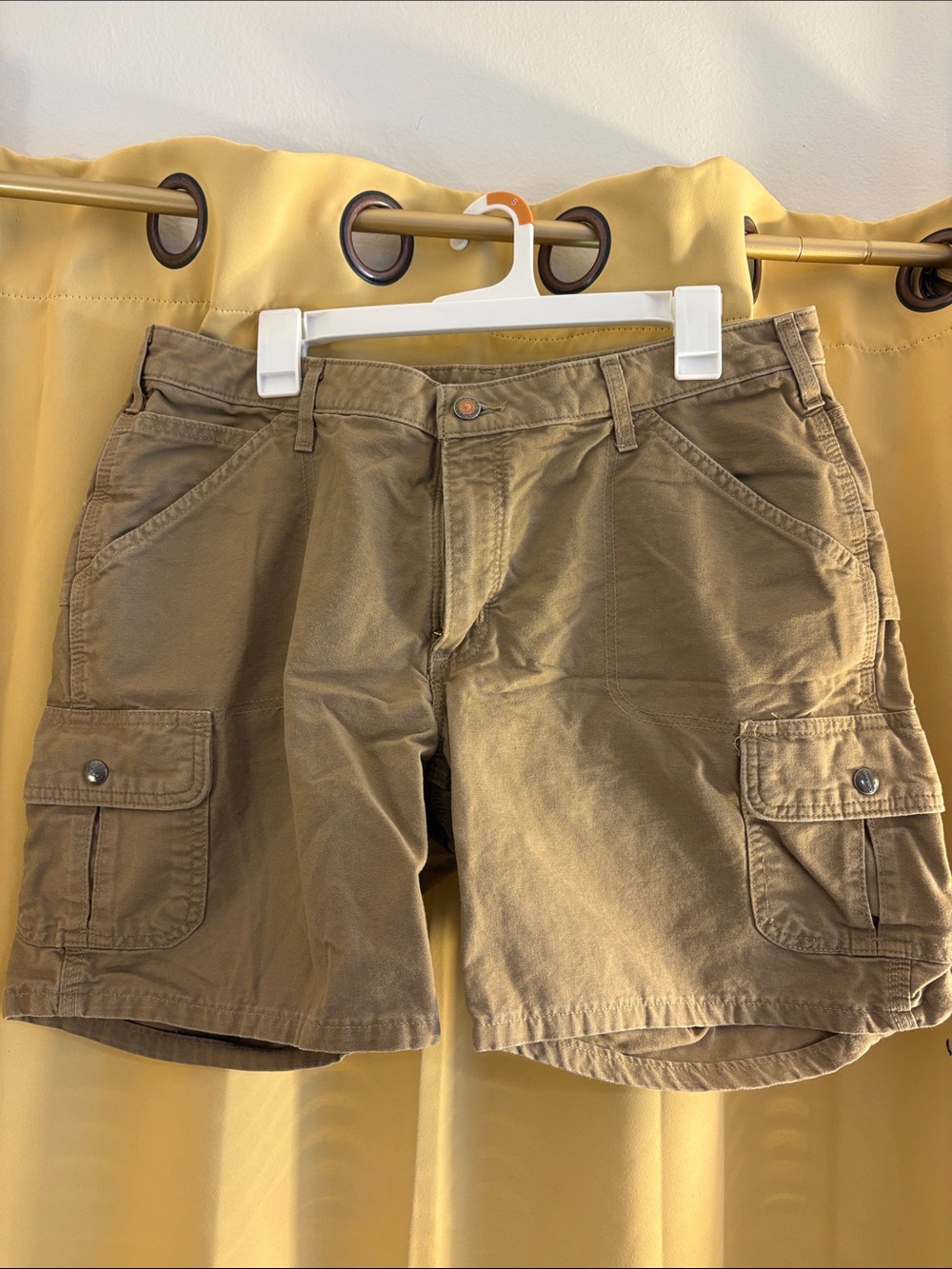 Carhartt Women's Cargo Shorts in Tan Brown